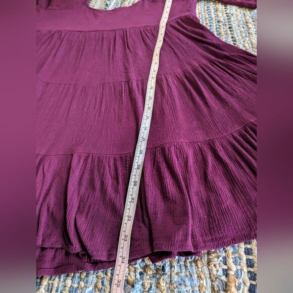 Embroidered Boysenberry Babydoll Tiered Dress M Swing Trapeze Knee Length - Picture 11 of 12